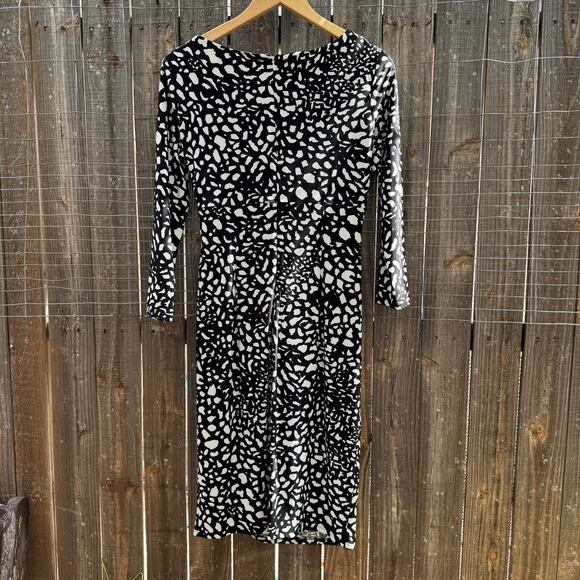 Anne Klein Faux Wrap Black and White Geometric Long Sleeved Midi Dress SIze 6 - Picture 11 of 11